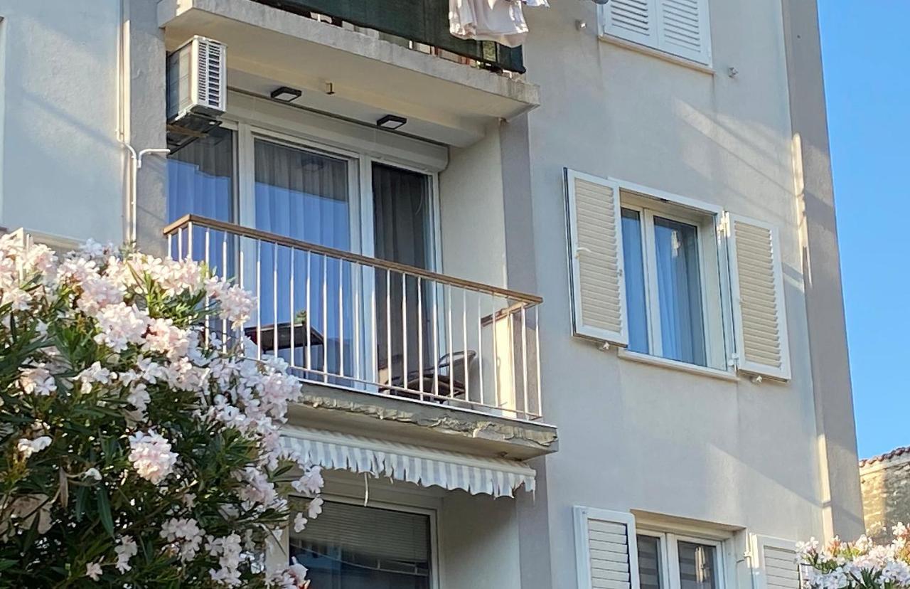Apartman Izis Centar Pule Pula Luaran gambar